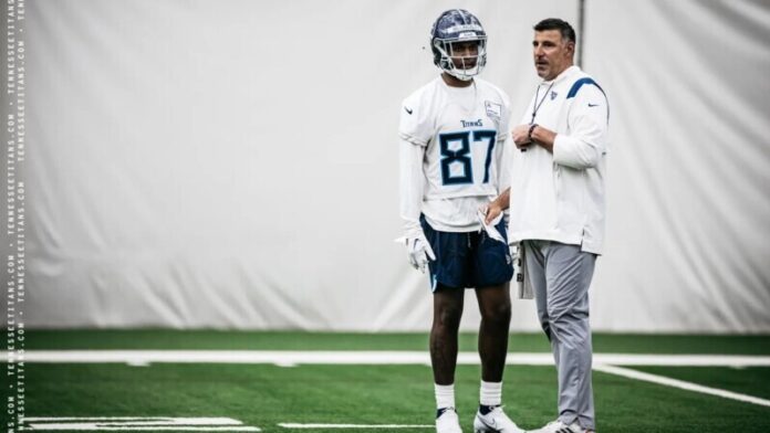 Titans Invite 21 Players to Rookie Minicamp on a Tryout Basis