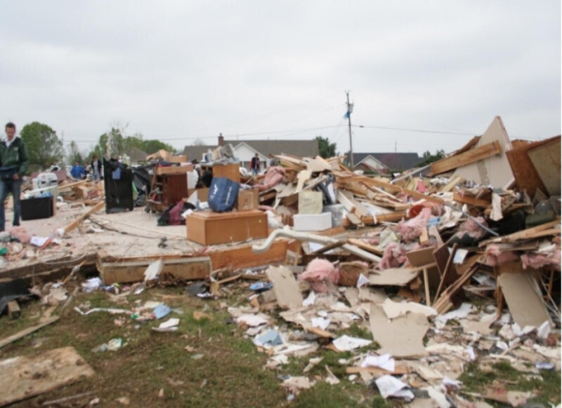 damage-from-murfreesboro-tornado-april-10-2009