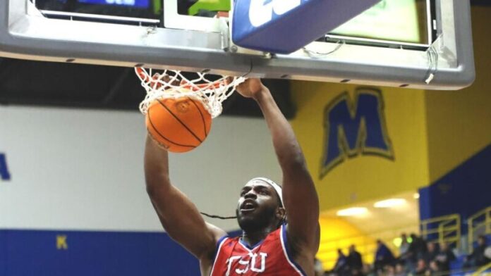 Jitoboh's buzzer-beater leads Men's Basketball Past Western Illinois 58-57
