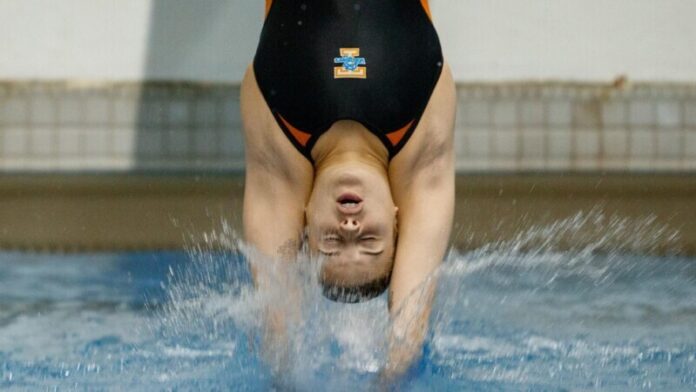Vols Win Team Event, Three Divers Advanced to Finals on Diving Invite Day One