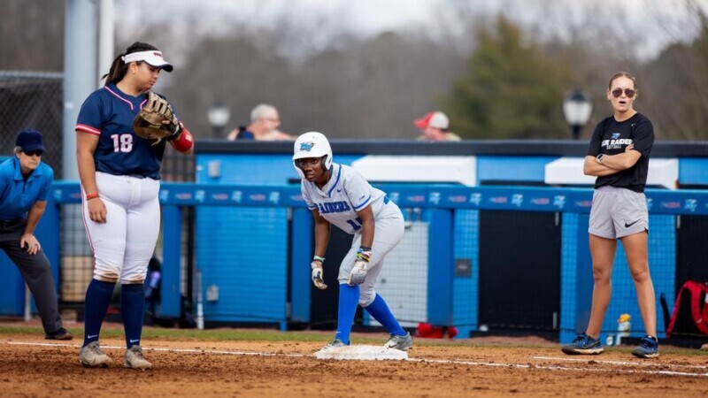 Blue Raiders sweep Detroit Mercy in doubleheader