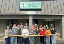 Mt. Juliet Celebrates Ribbon Cutting For Lamppost Theatrical Arts Company